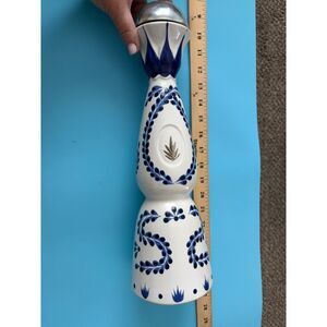 Clase Azul Resposado Tequila Hand Painted ceramic bottle Large